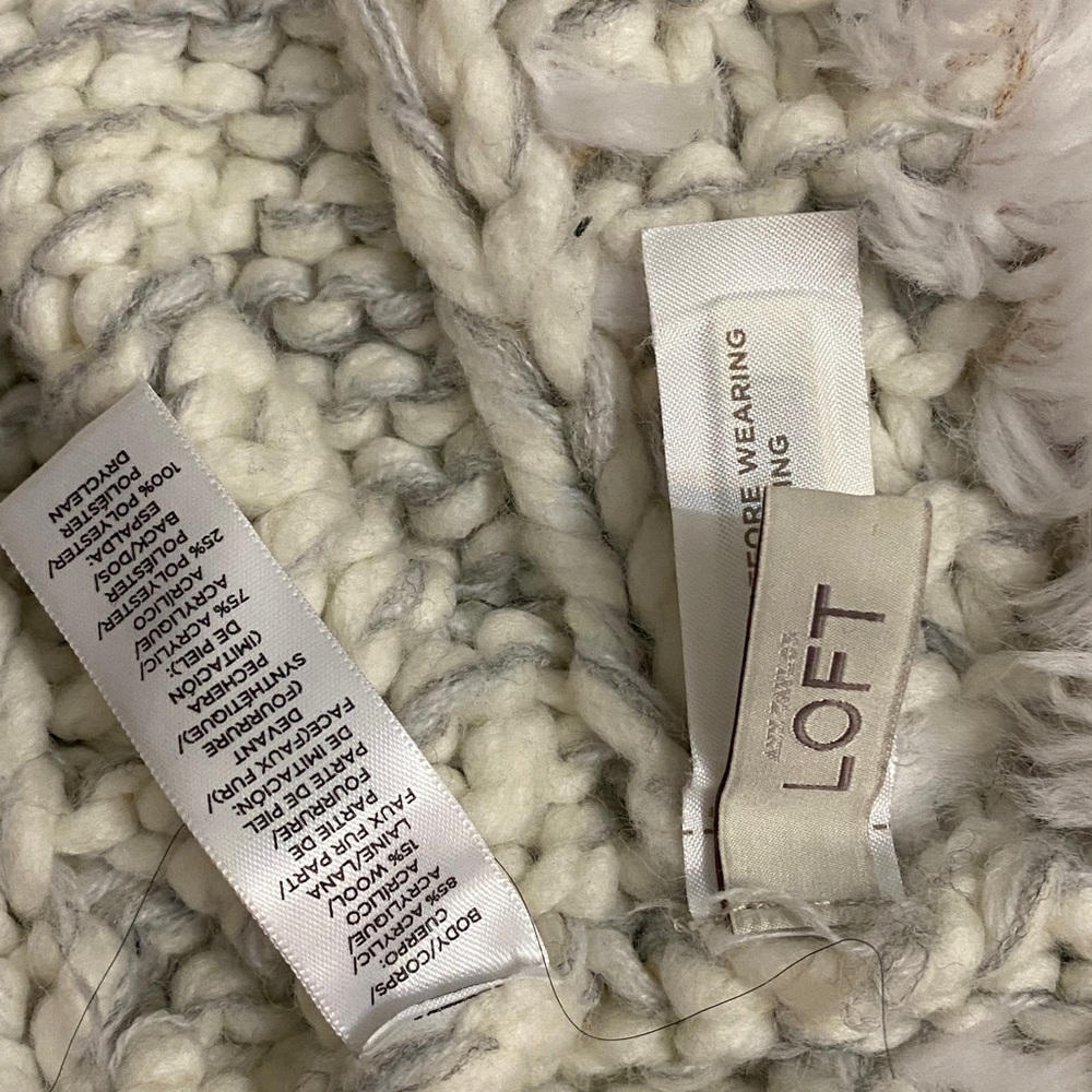 Loft scarf - Picture 3 of 5